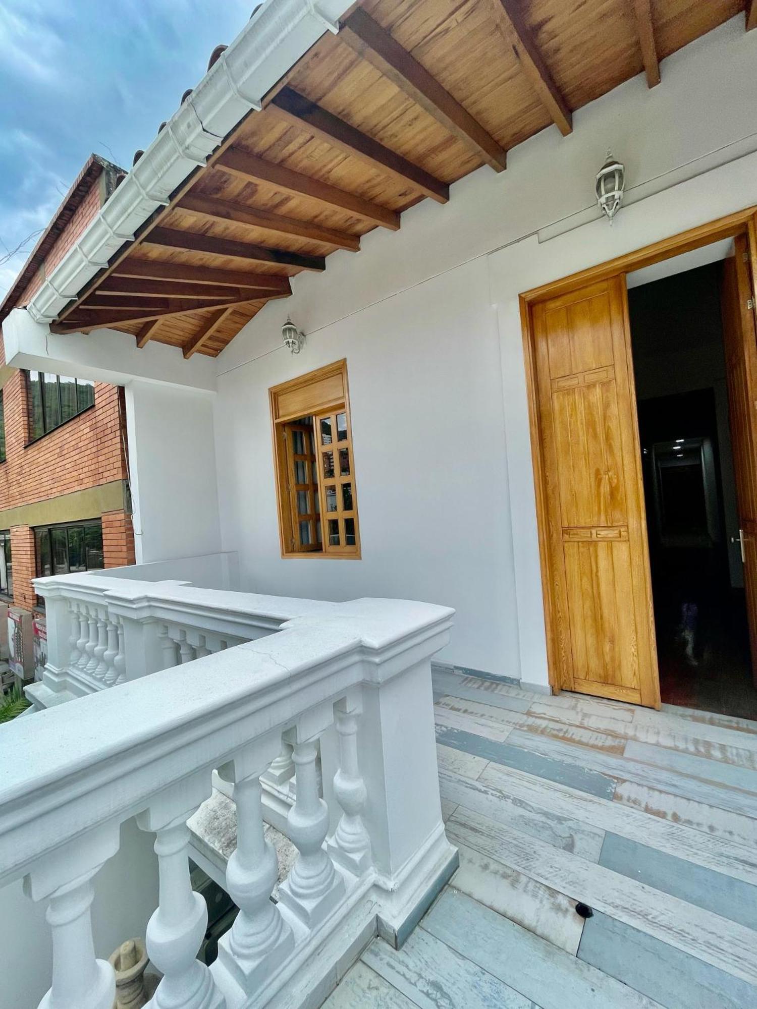 Hotel Cattaleya City Cali Kültér fotó